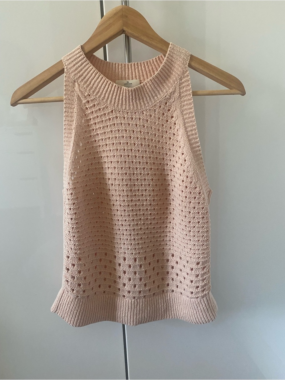 Wilfred sleeveless knit in Soft Peach